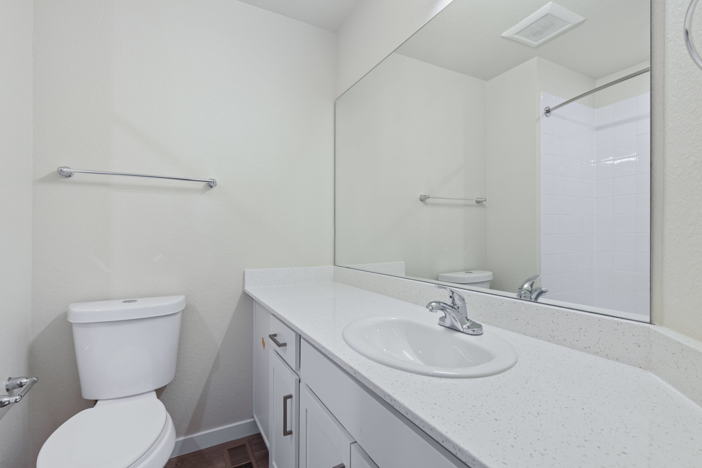 Pine Drive Townhomes Image 31