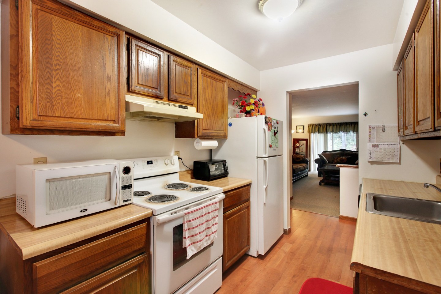 Grecian Terrace Apartments Image 9