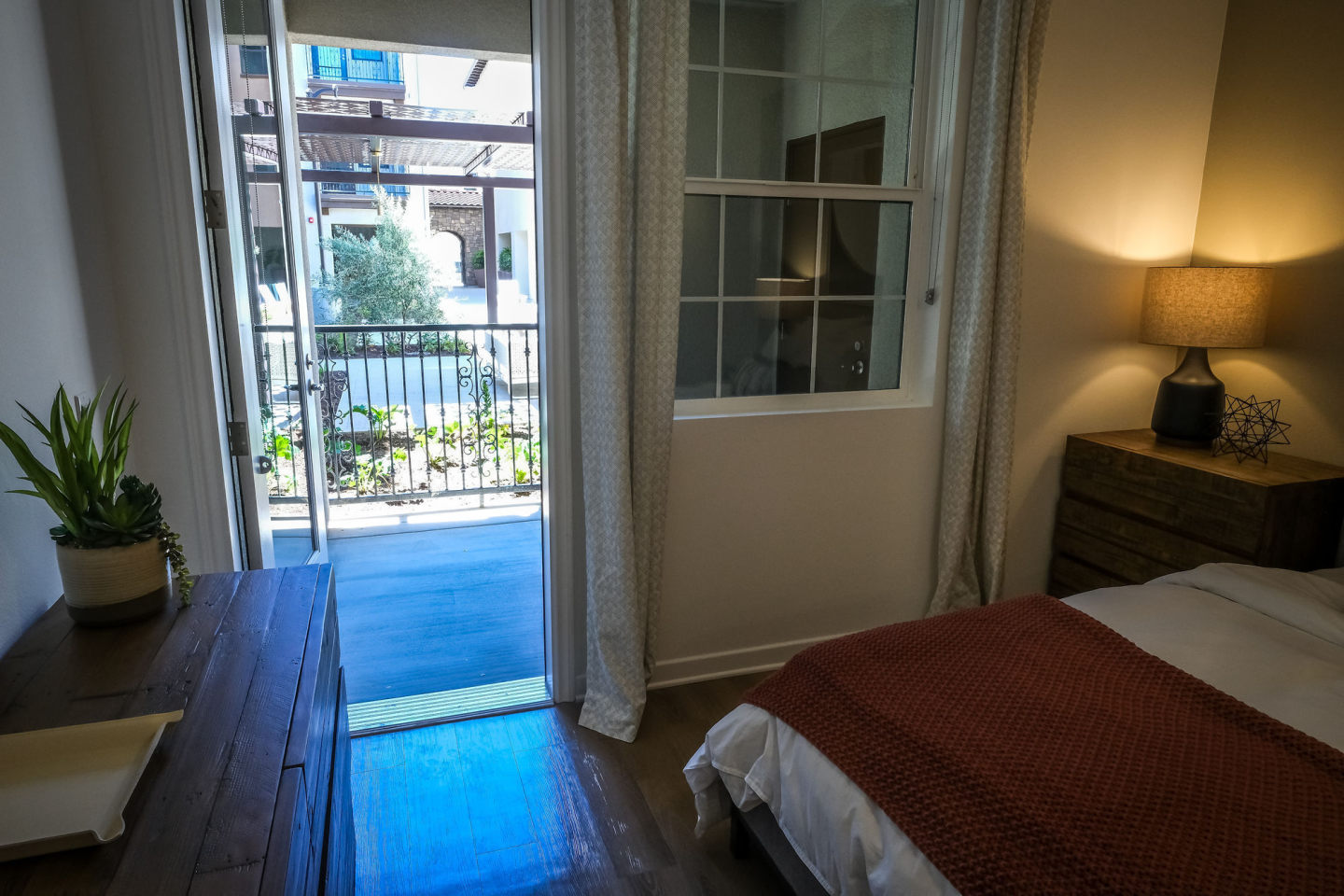 The Courtyards Pacific Village Image 32