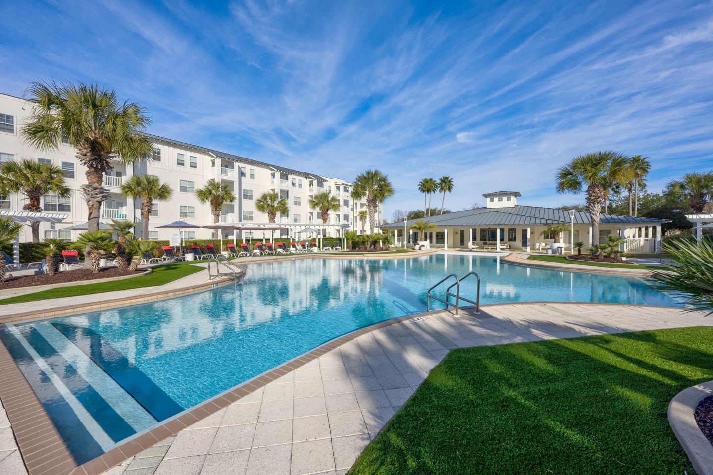 White Sands Luxury Apartments Image 1
