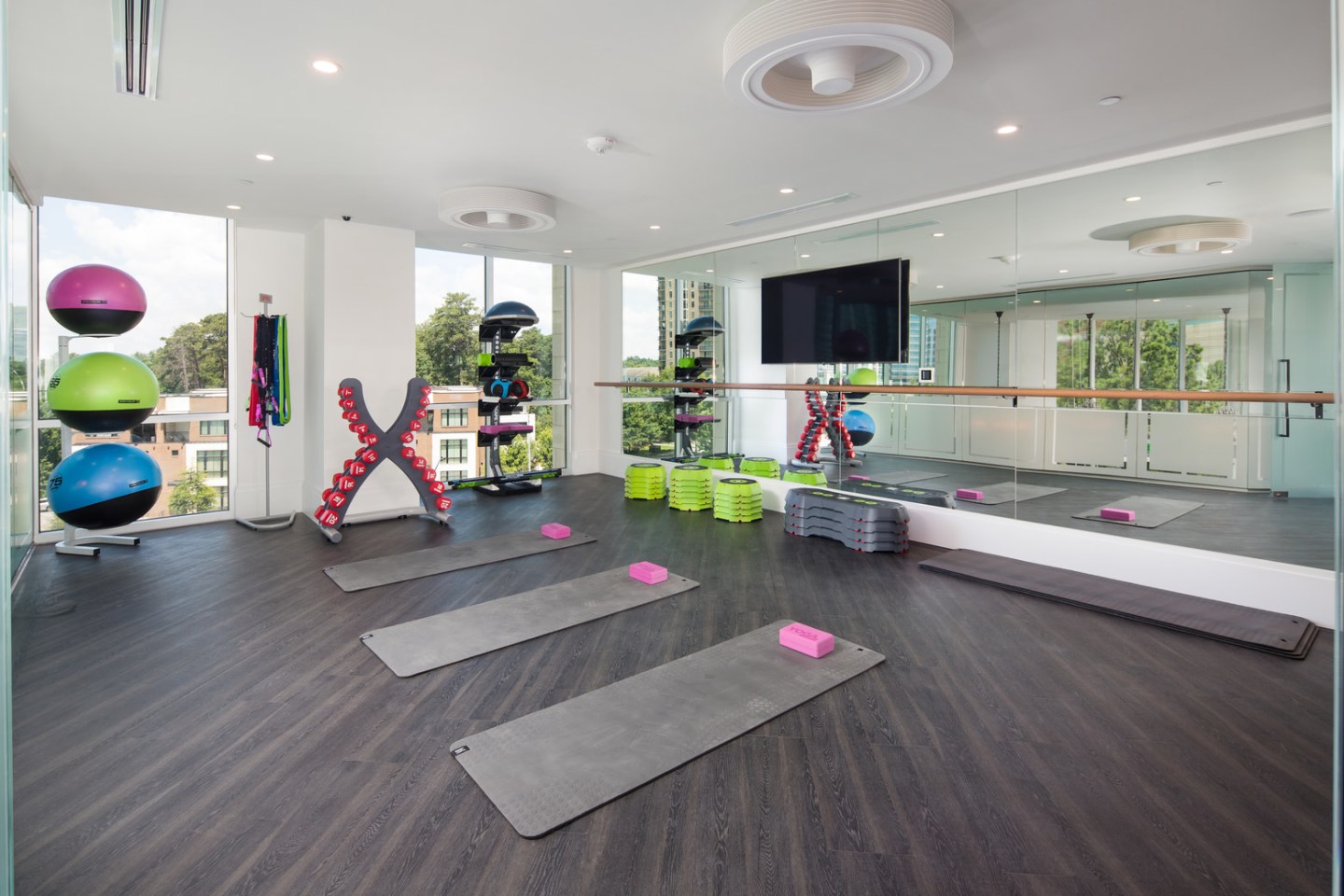 The Huntley Luxury Apartments Image 16