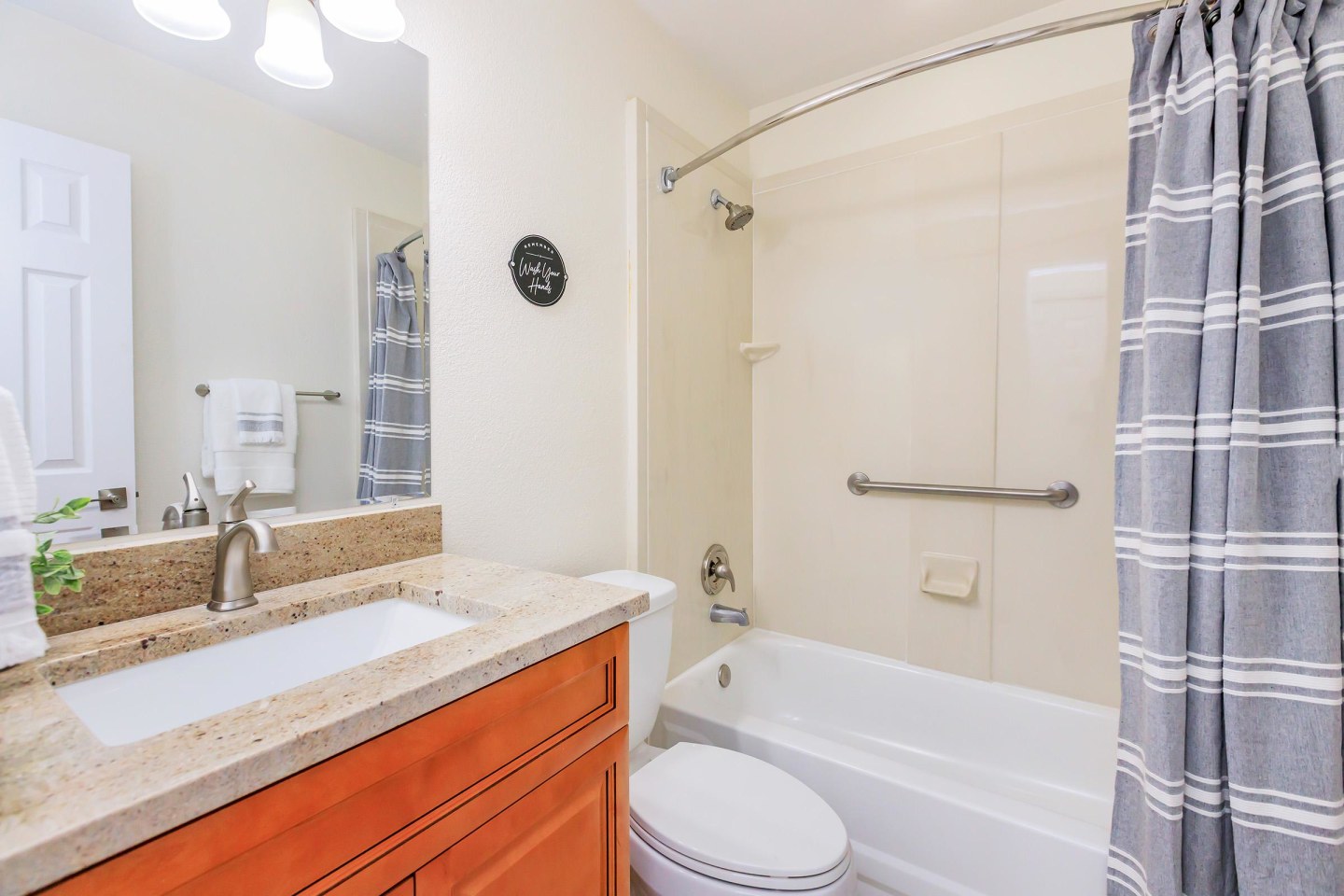 Saratoga Resort Villas Image 7