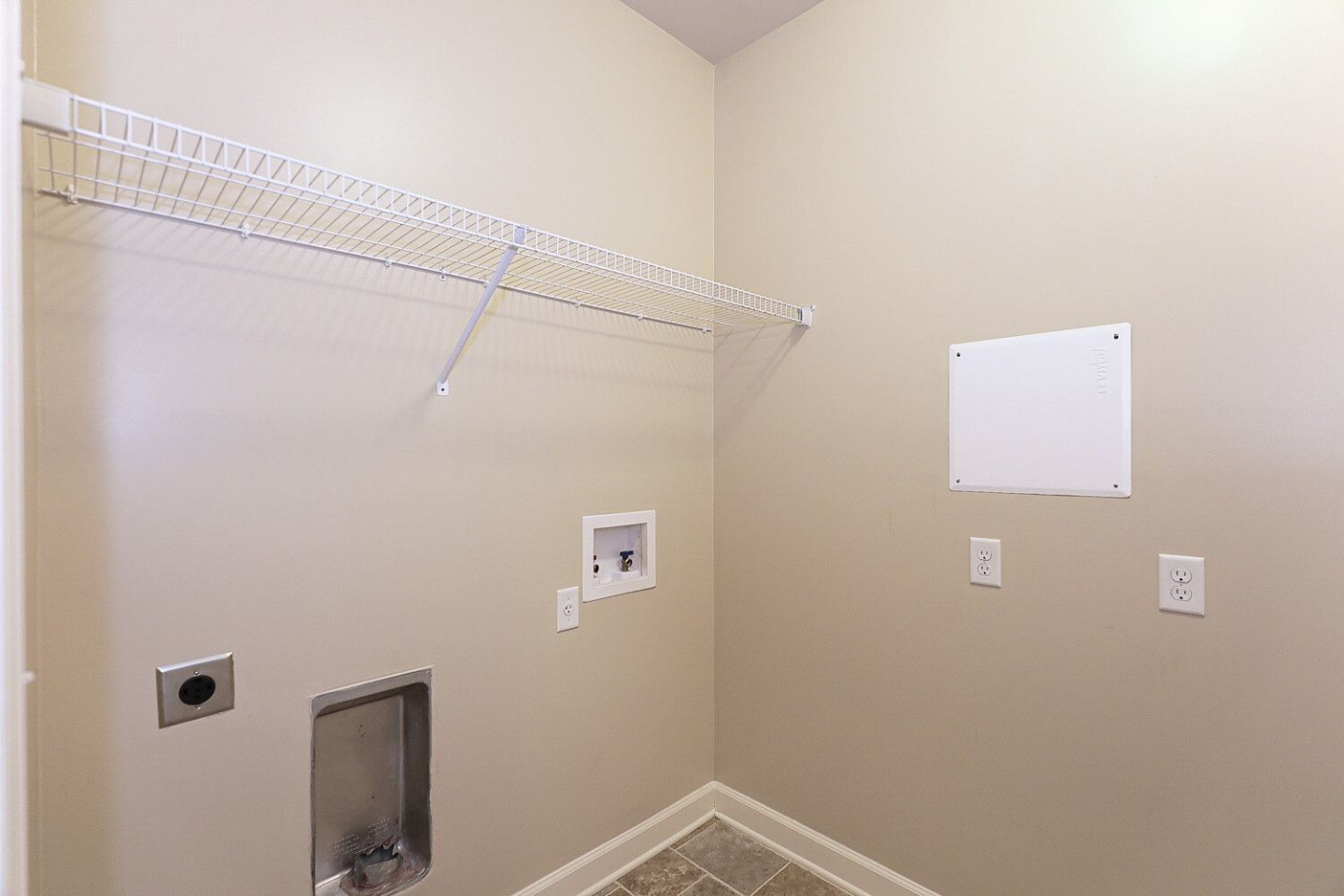The Astoria Apartment Homes Image 18