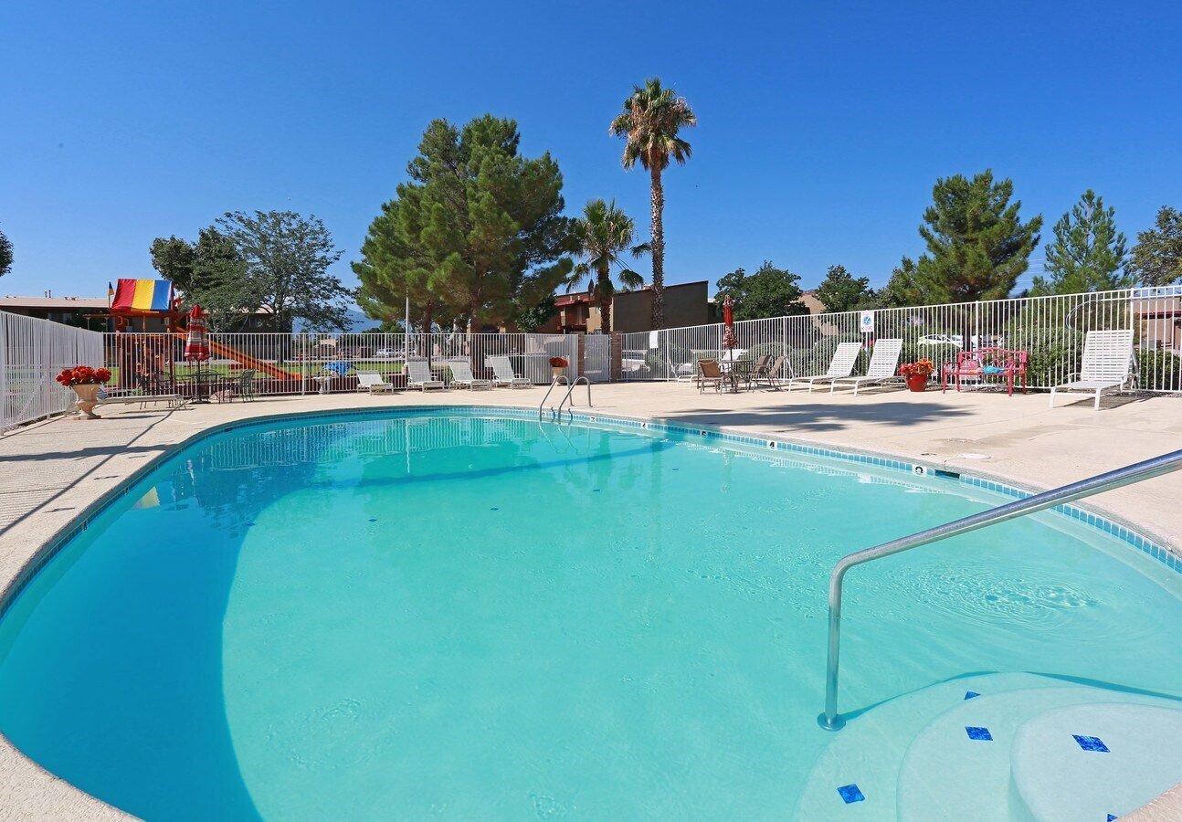 Vista Village Image 8