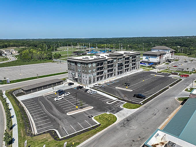 The Diamond at Creekside Image 53