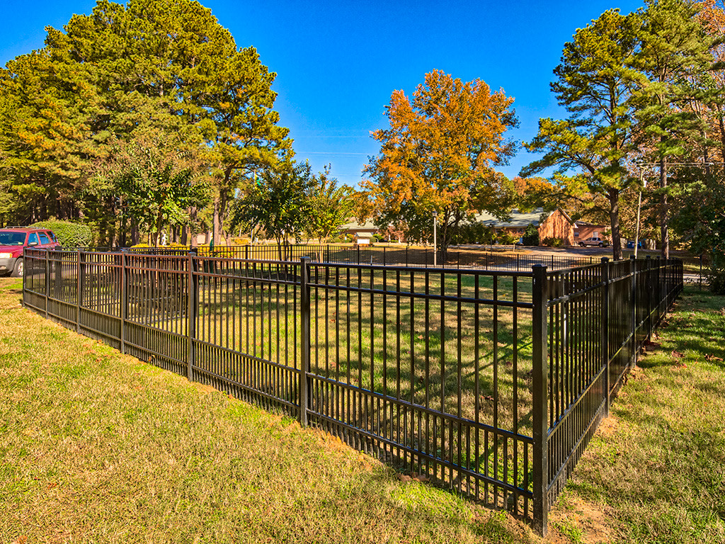 Colonial Pines Image 8