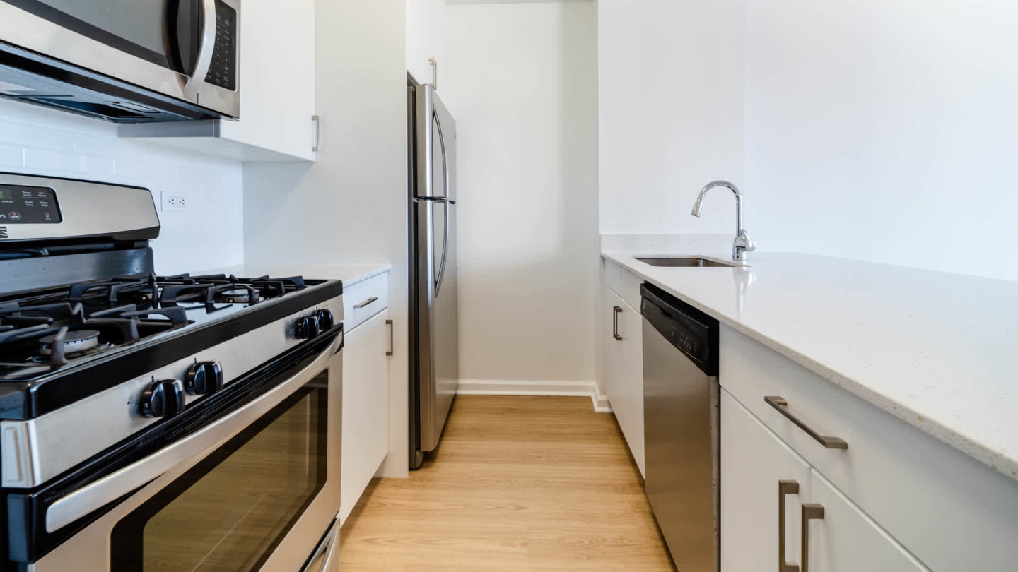 300 East 39th Image 9