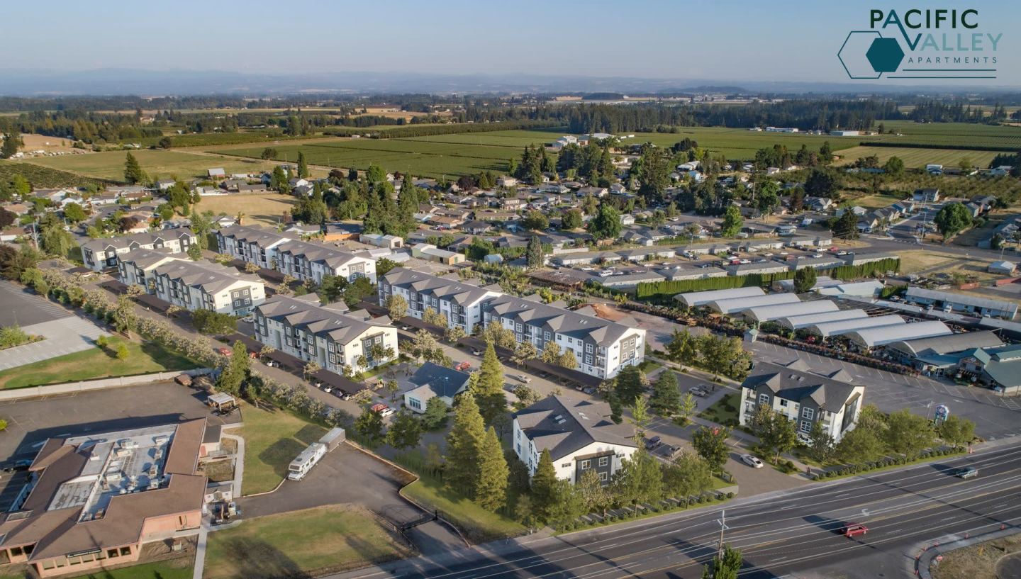 Pacific Valley Apartments Image 1