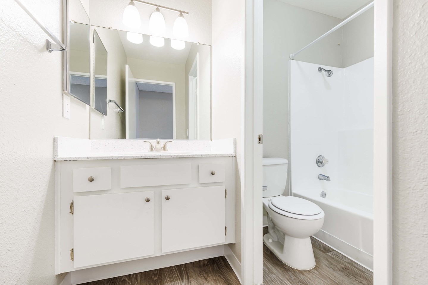 Woodlands West Image 19