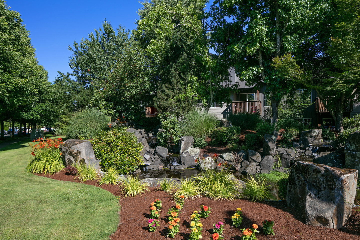 River Terrace Apartments Image 8