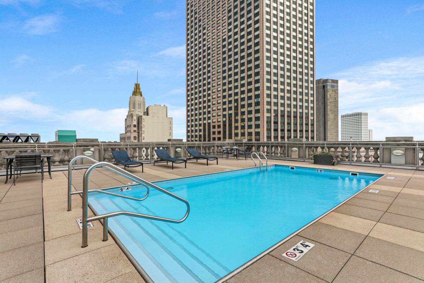 Hibernia Tower Image 26