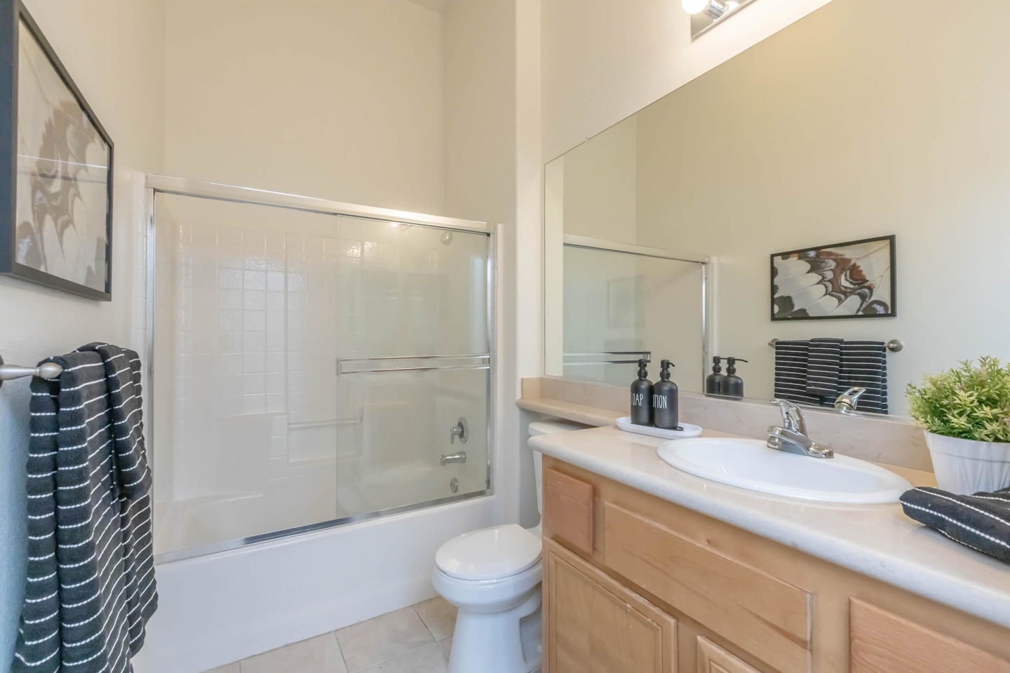 Colony Townhomes Image 94