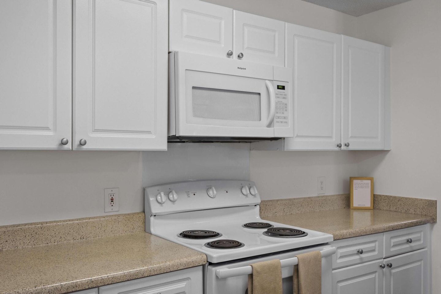 Student Housing - 1540 Place Image 22
