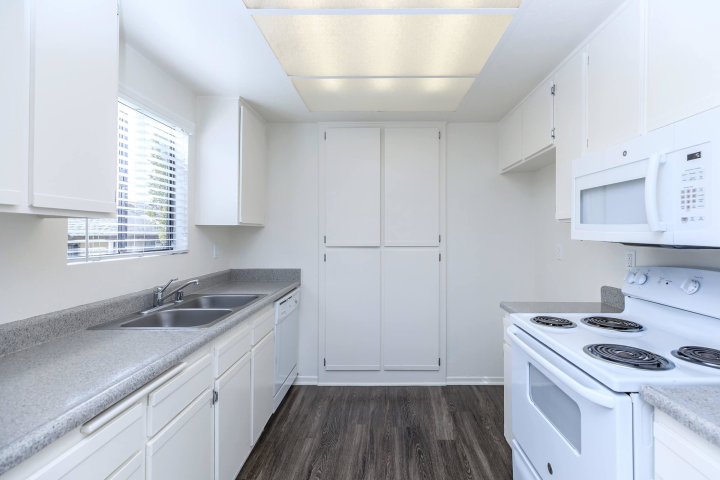 Spring Lakes Apartment Homes Image 52