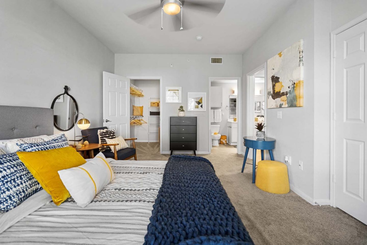 Oak Grove Apartments Image 9