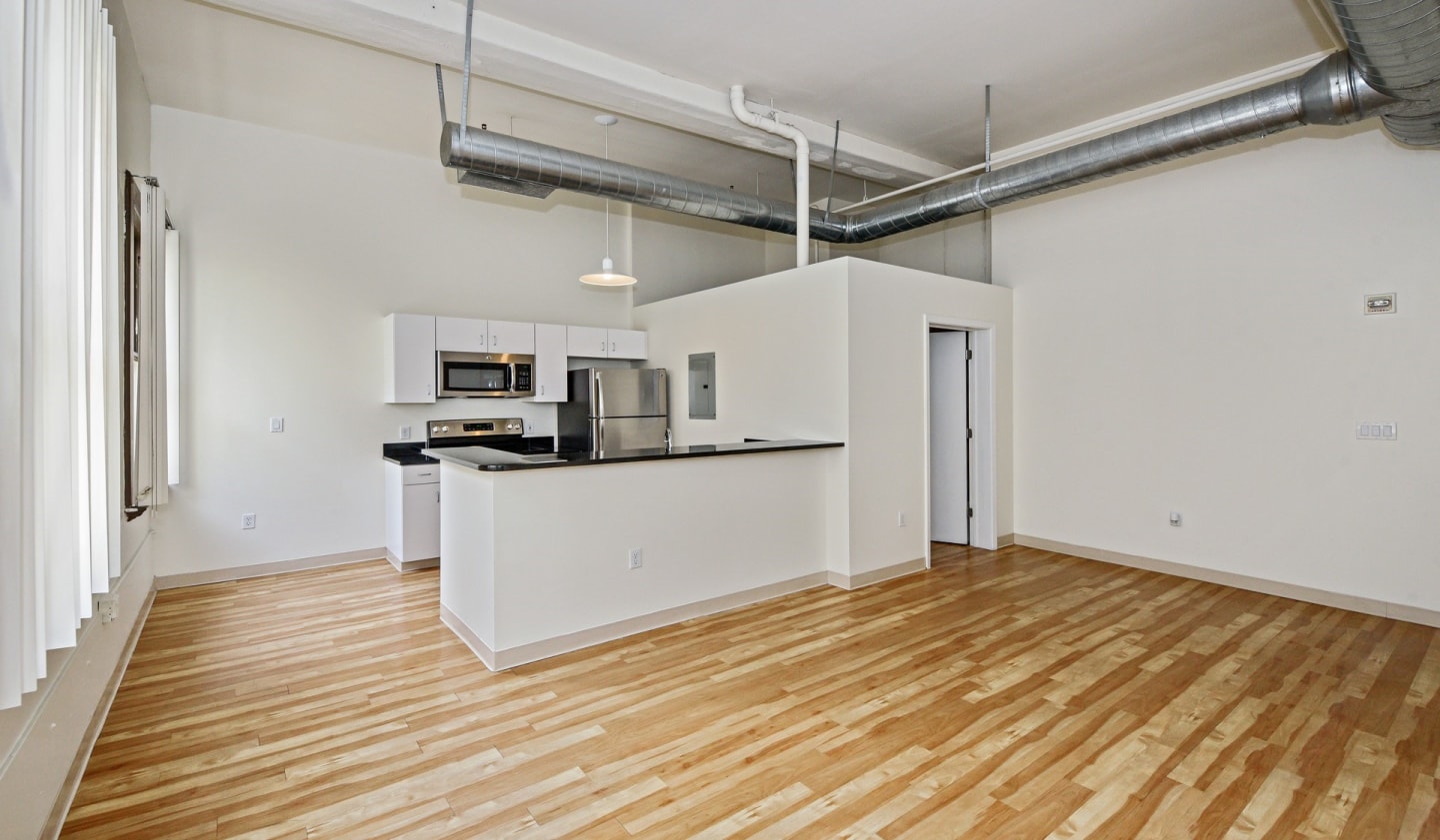 Bank and Boston Lofts Image 15