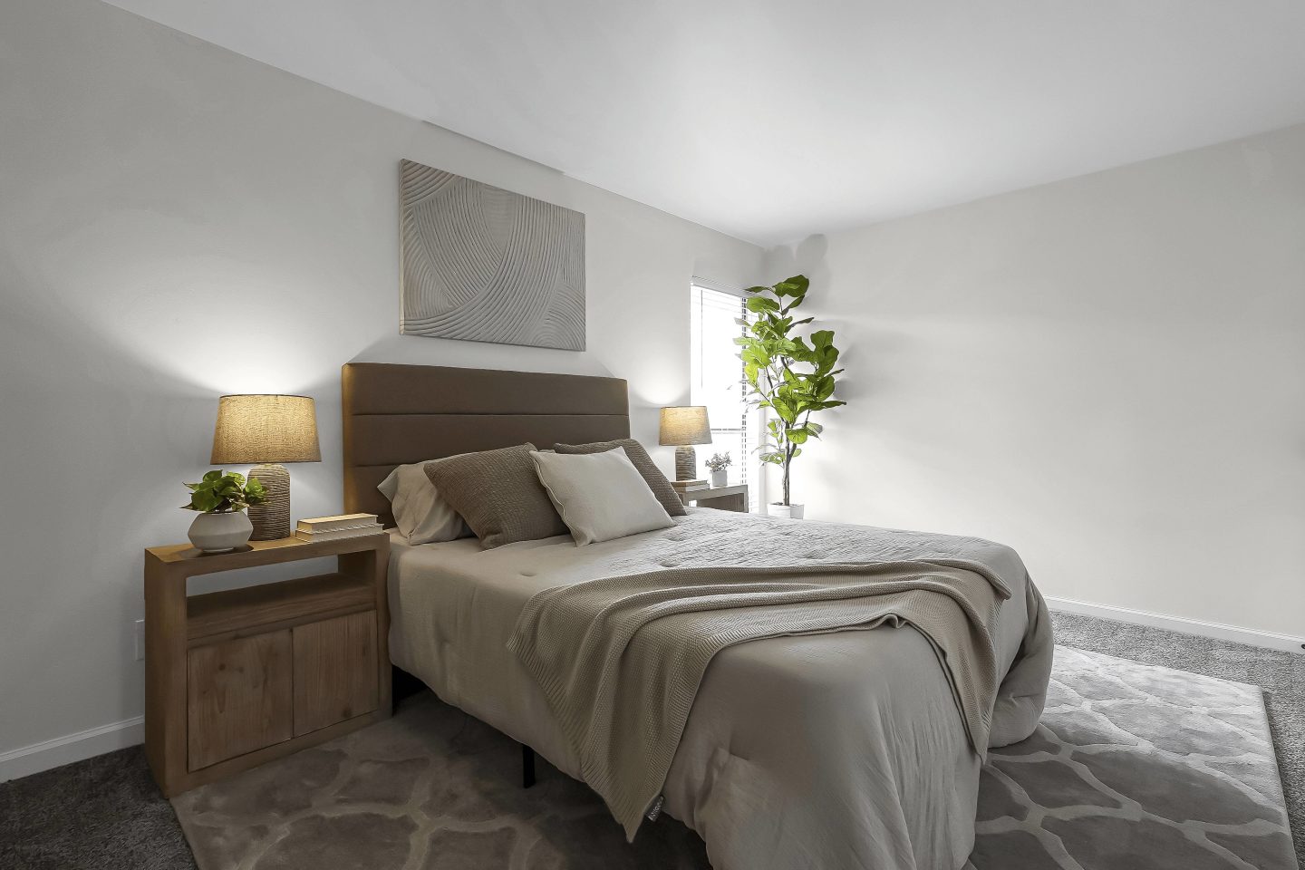 1289 | A Rental Condo Community Image 10