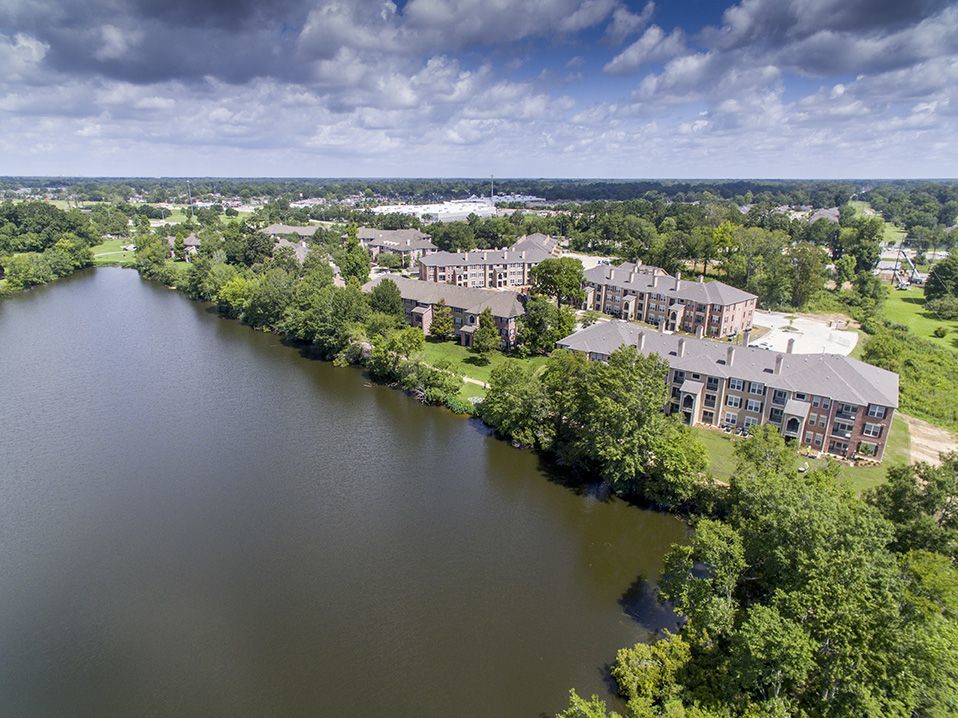 Lakeside Villas Image 12