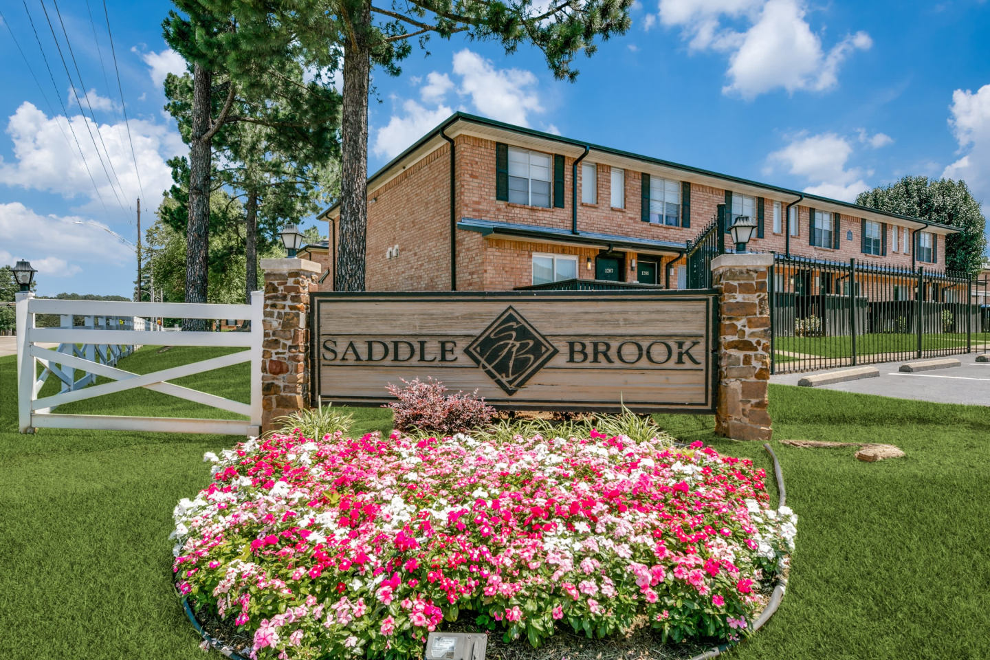 Saddle Brook Image 36