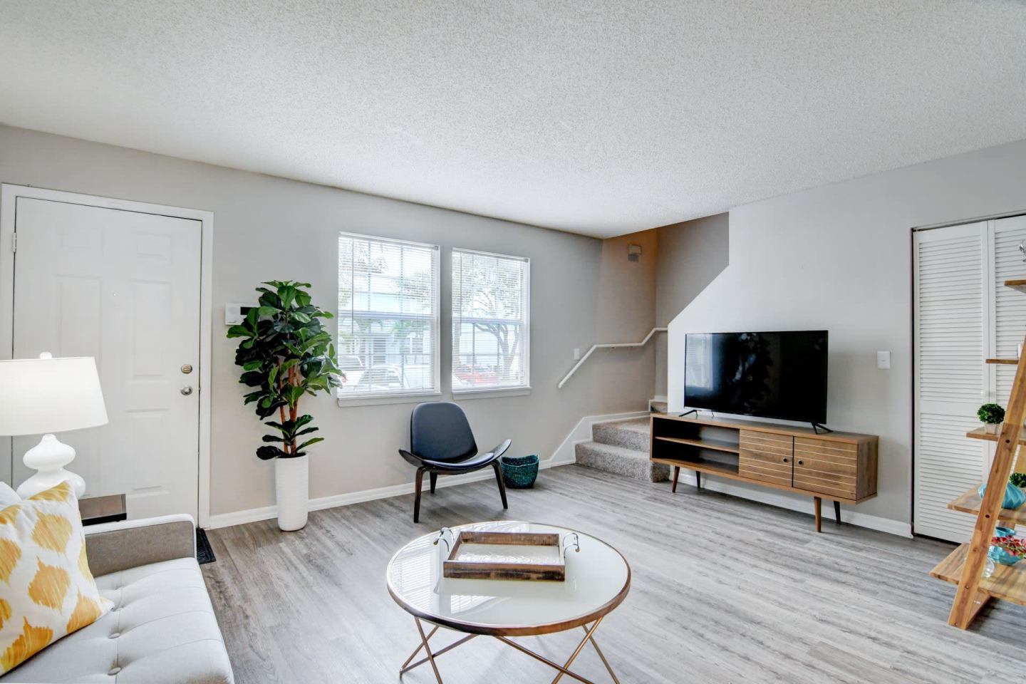 Oakwood Townhomes Image 3