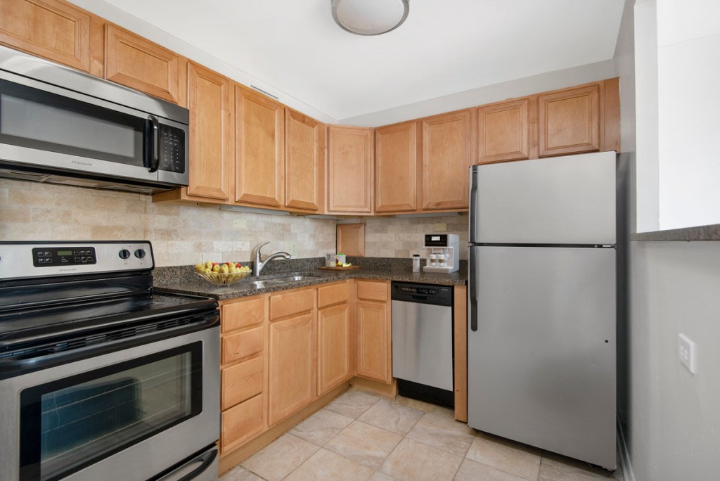55 West Chestnut Image 26