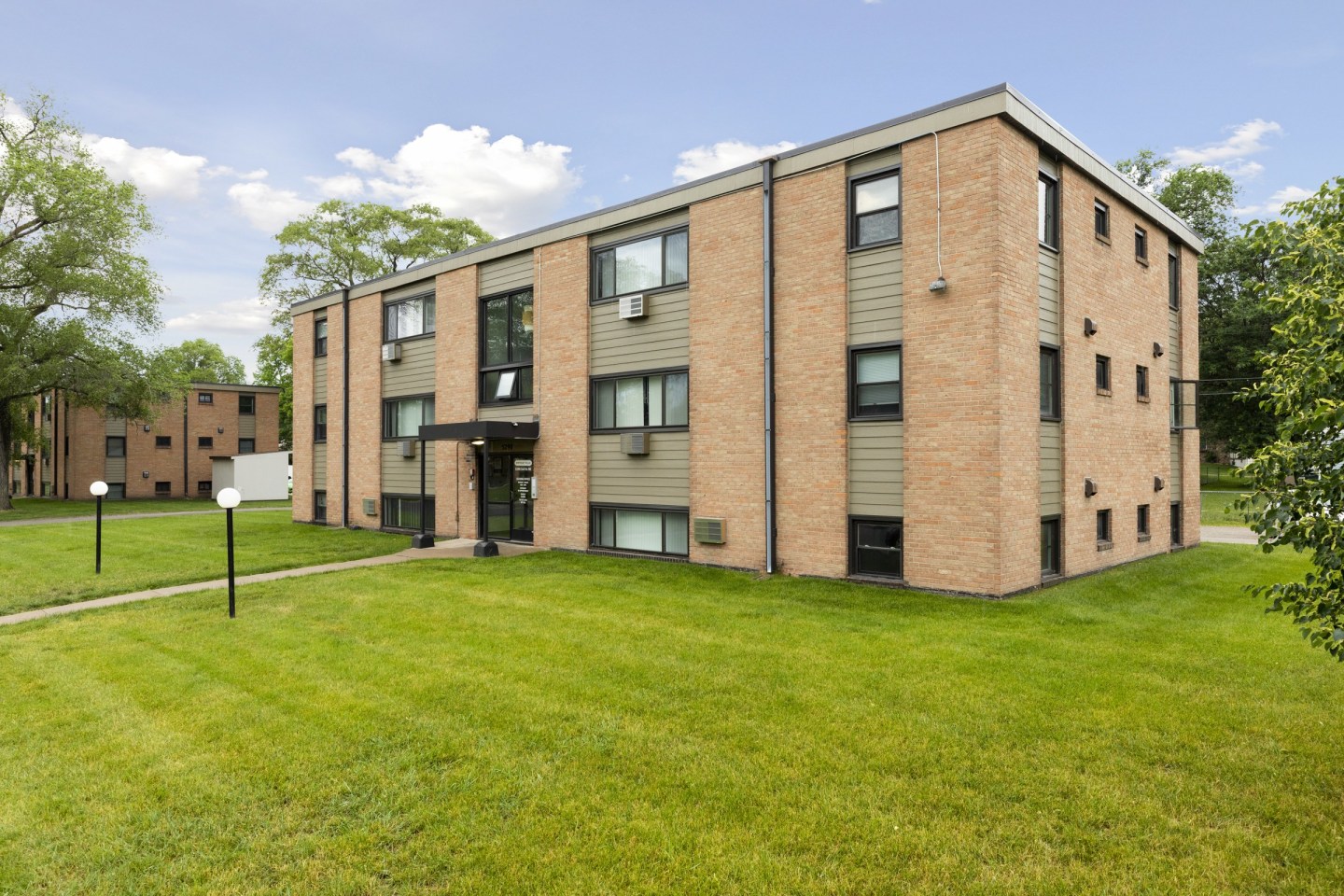 Northeast Villas Image 10