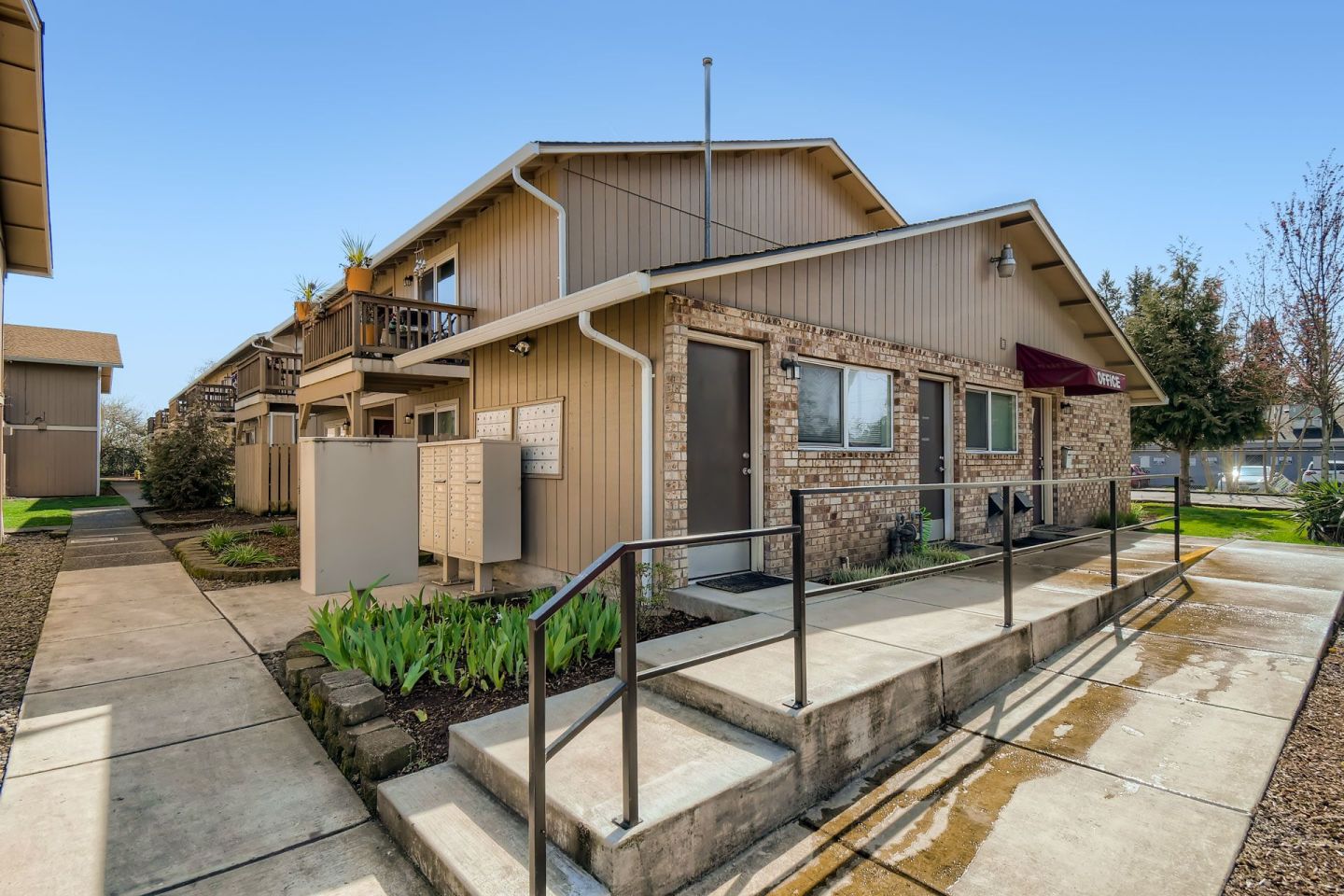 Garden View Apartments Image 22