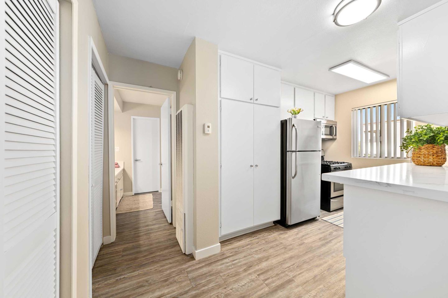 Summerview Beach Resort Luxury Apartments Image 48