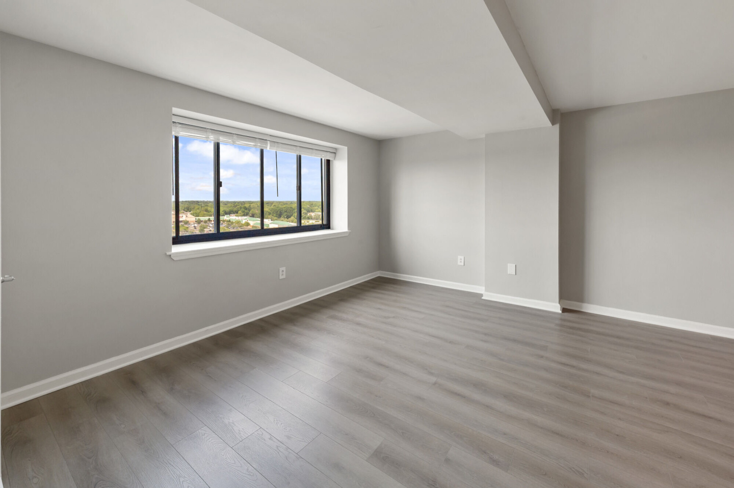 Cherry Hill Towers Image 6