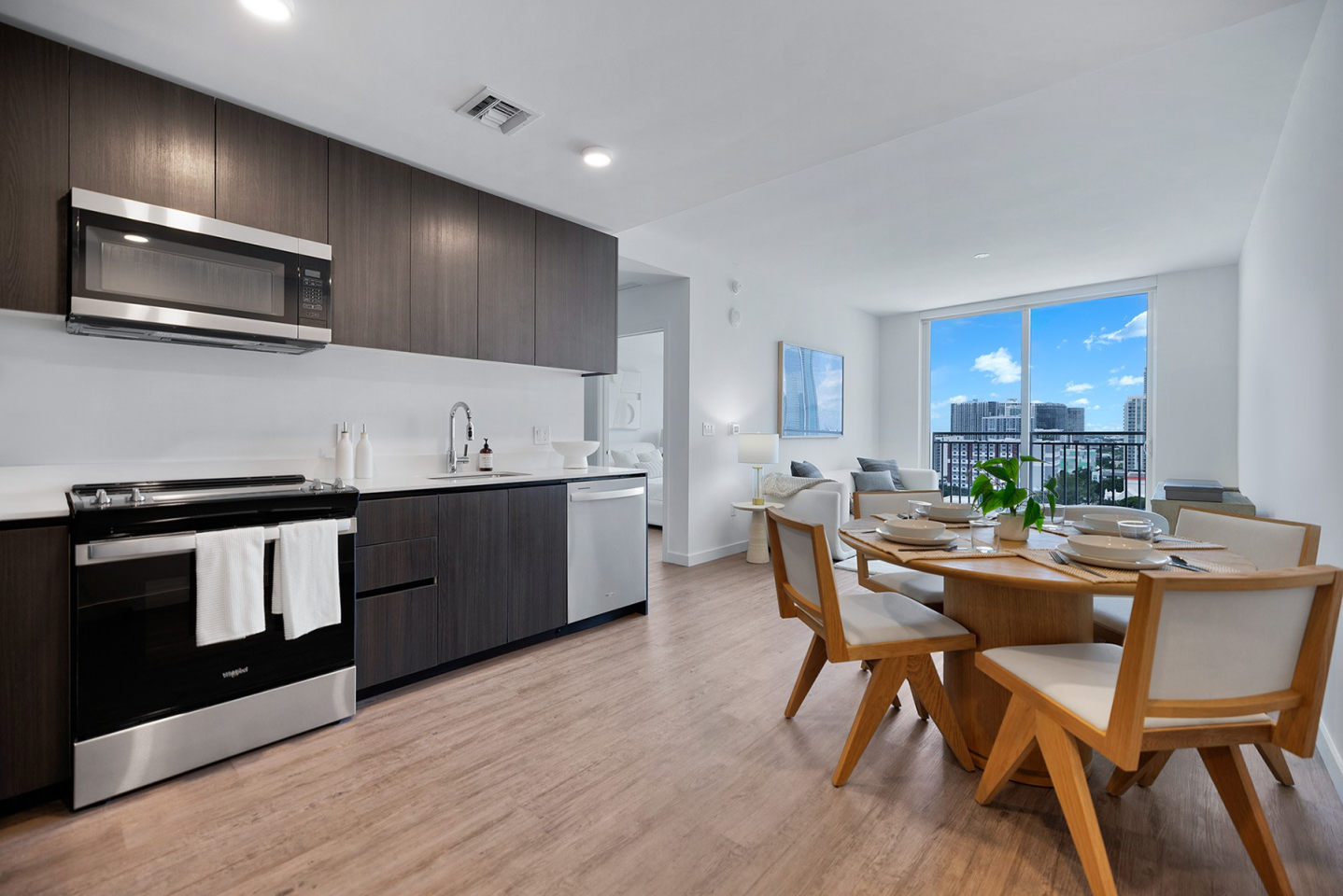 2000 Biscayne Image 9