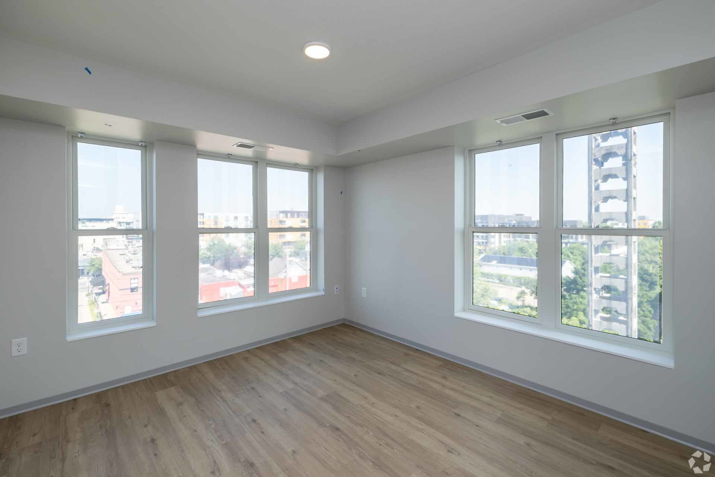 Lake Street Dwelling West - Affordable Housing Image 38