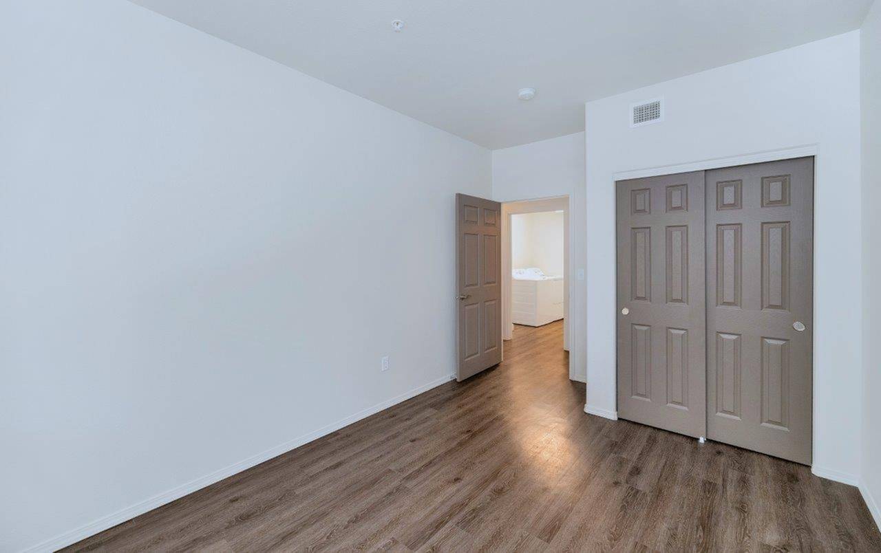 Willow Creek Apartments Image 12