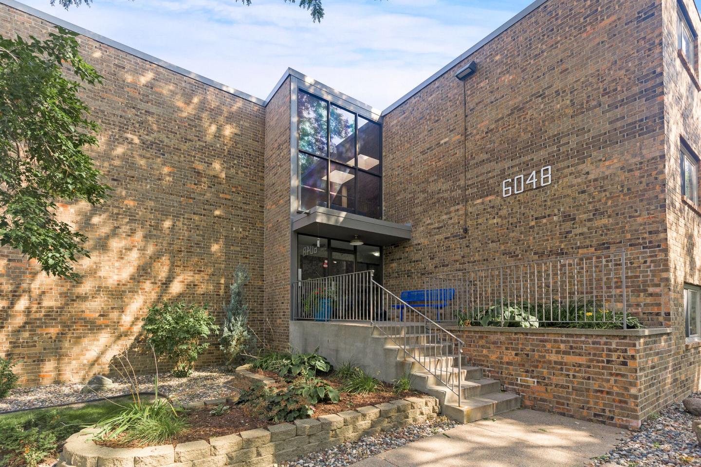Eastgate Apartments Image 6