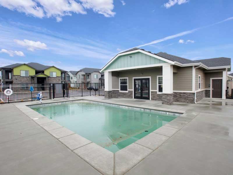 Crimson Point Apartments Image 12
