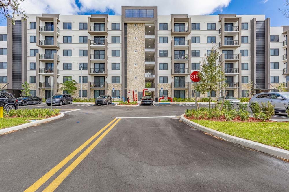 Oak Enclave Image 8