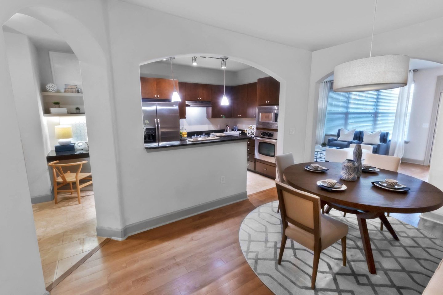 The Estates at Ballantyne Apartments and Townhomes Image 16