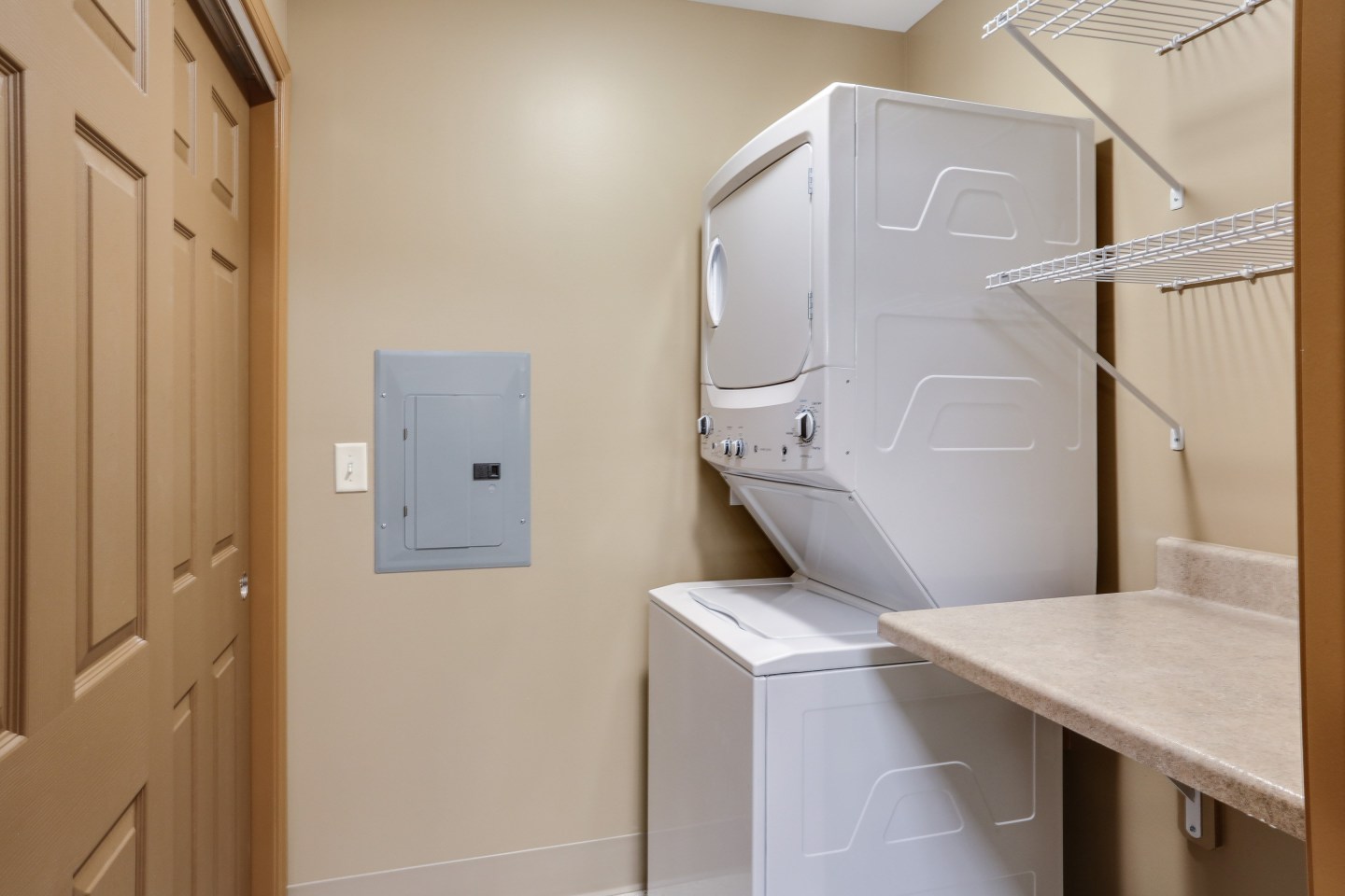 Deer Lakes Apartments Image 22