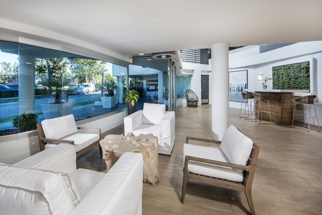 Alister Sherman Oaks Image 3