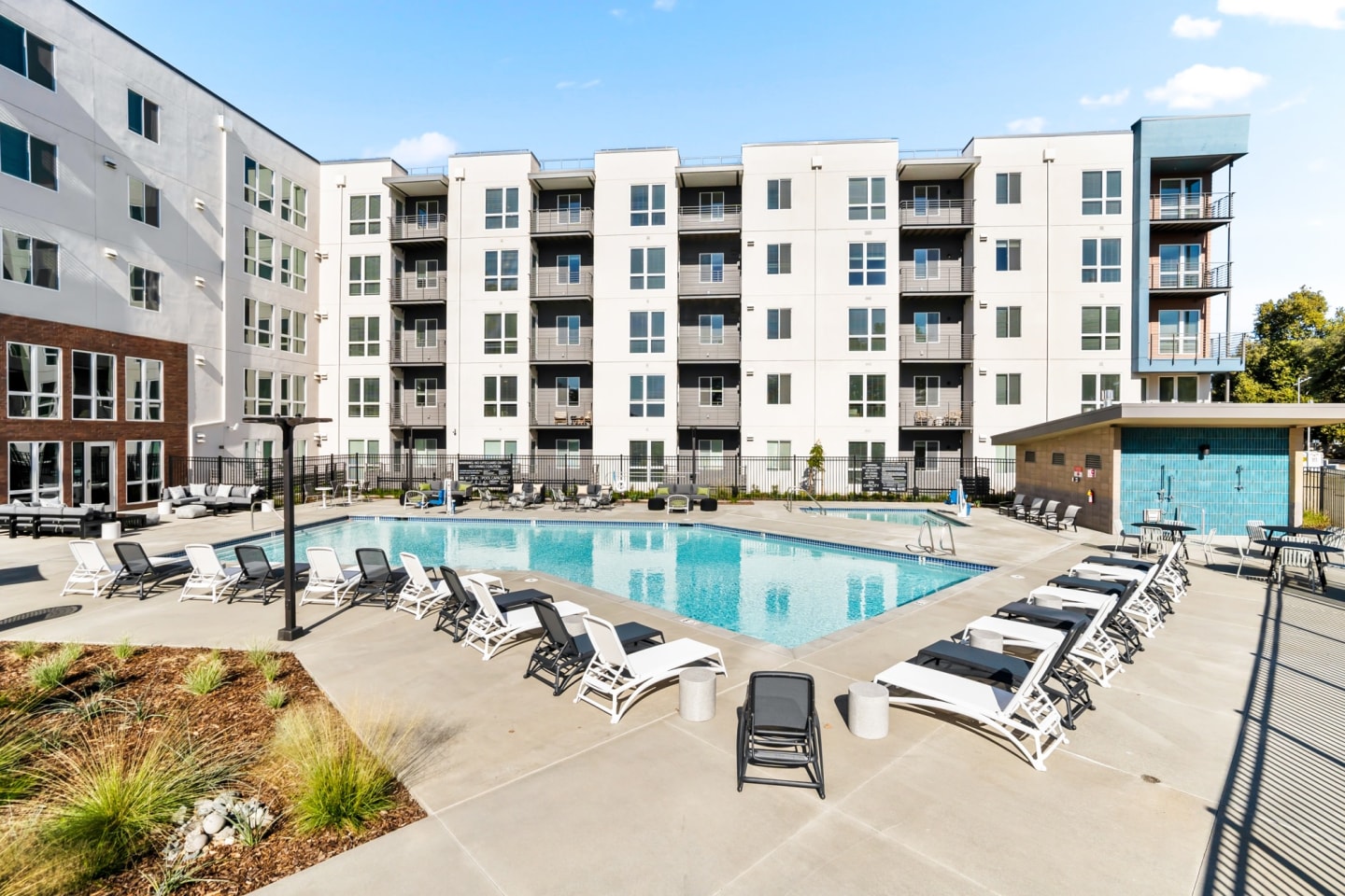 805 Riverfront Image 13