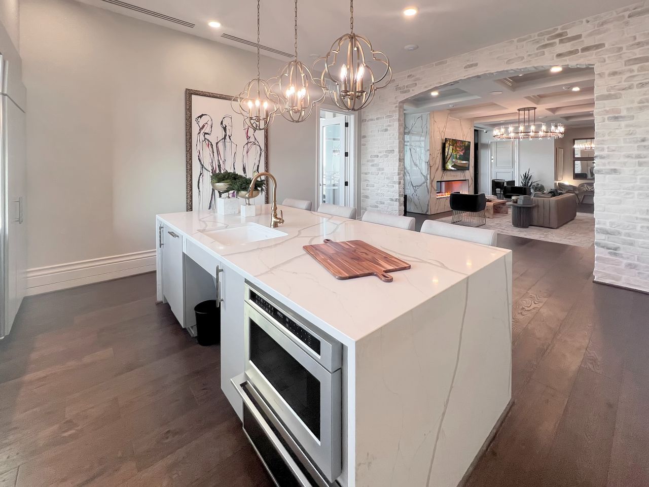 Pearl Rosemont Image 65