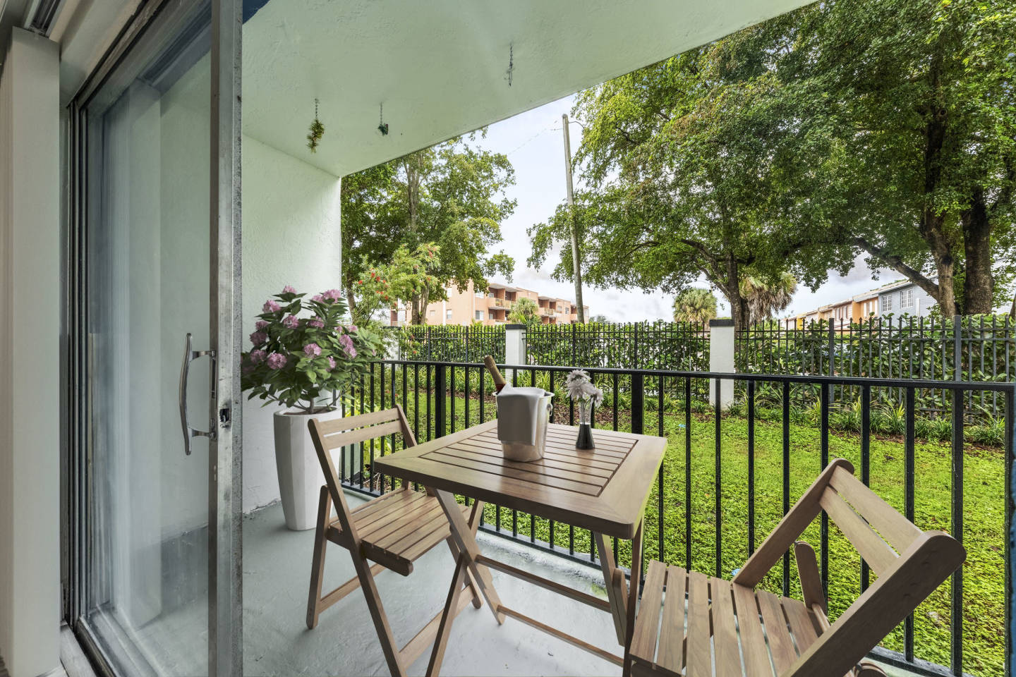 Aciano Hialeah Image 7