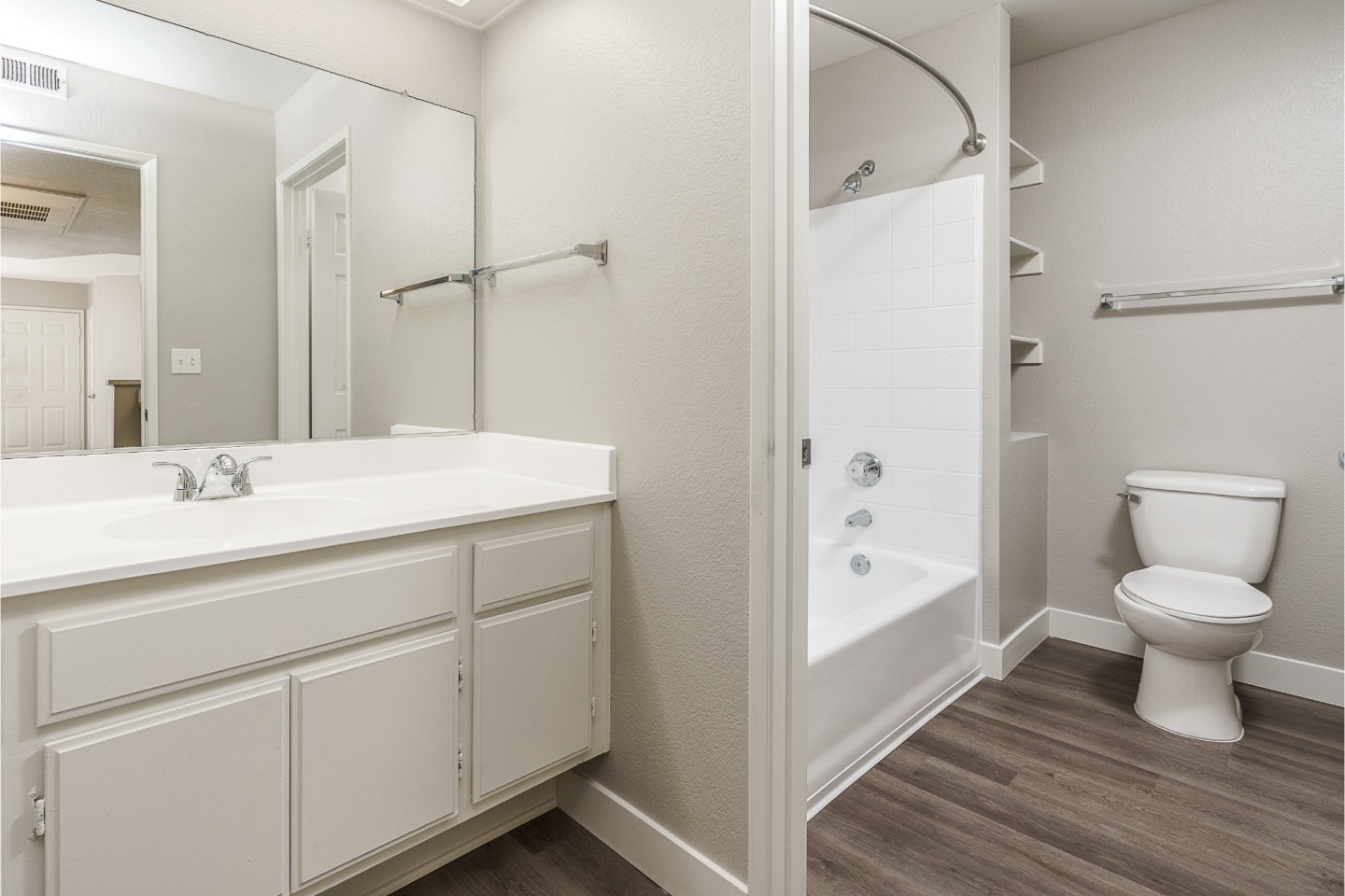 Westlake Canyon Apartments Image 44