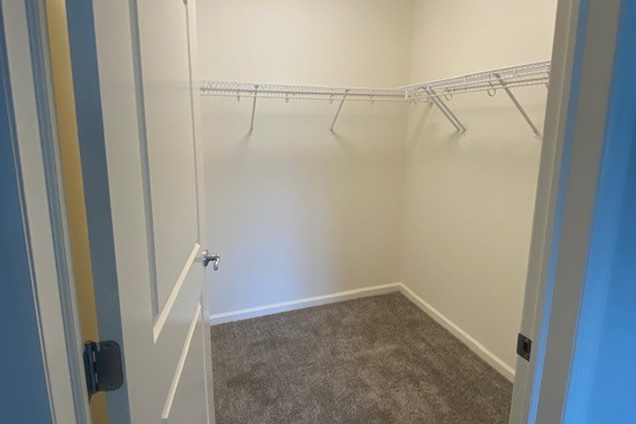 The Residences at Boulder Run Image 8