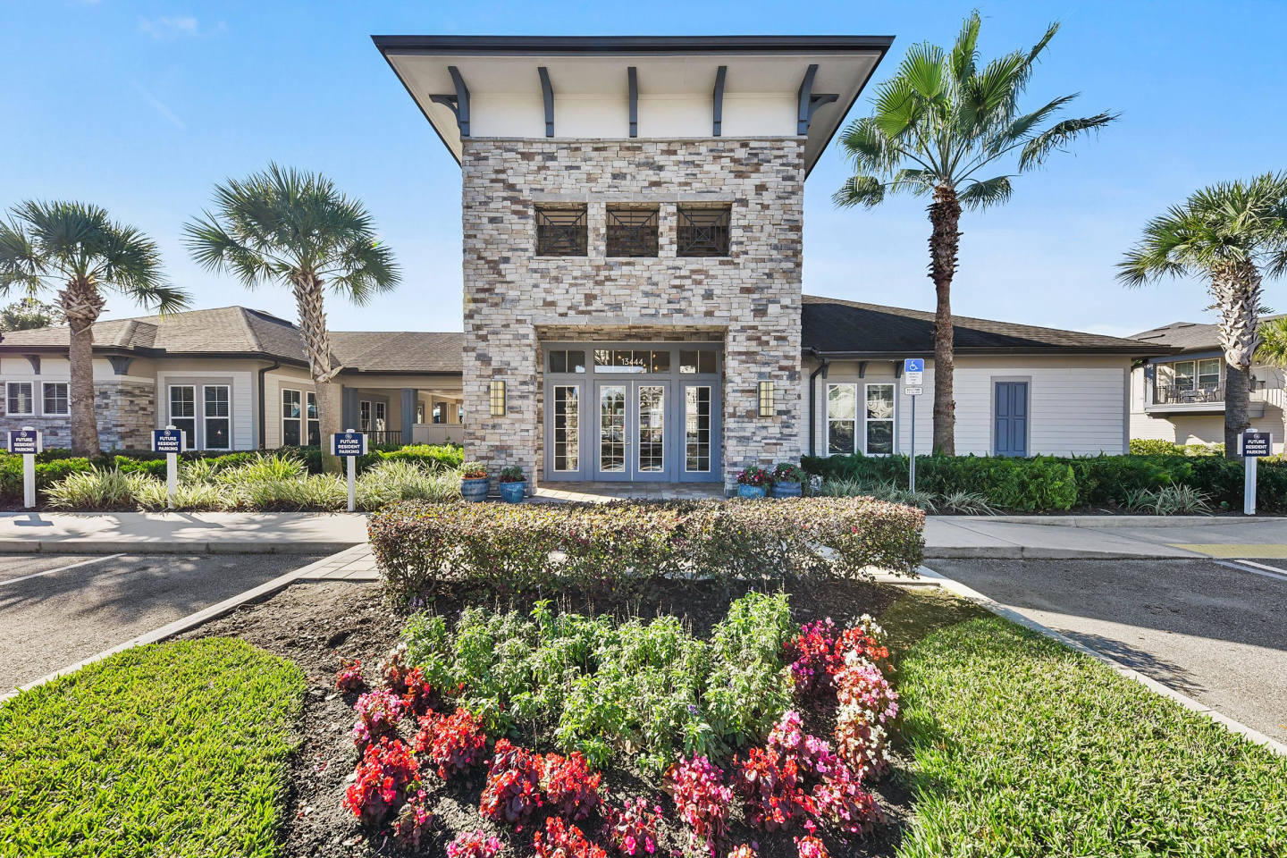 Gran Bay Apartment Homes Image 1