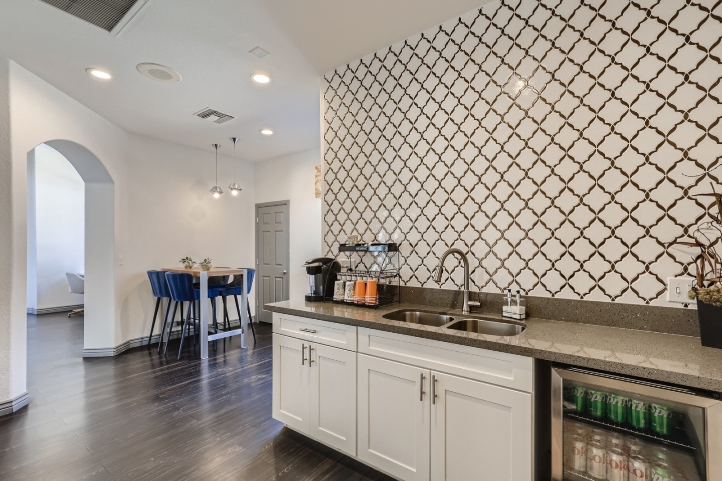 Mandarina Luxury Apartment Homes Image 10