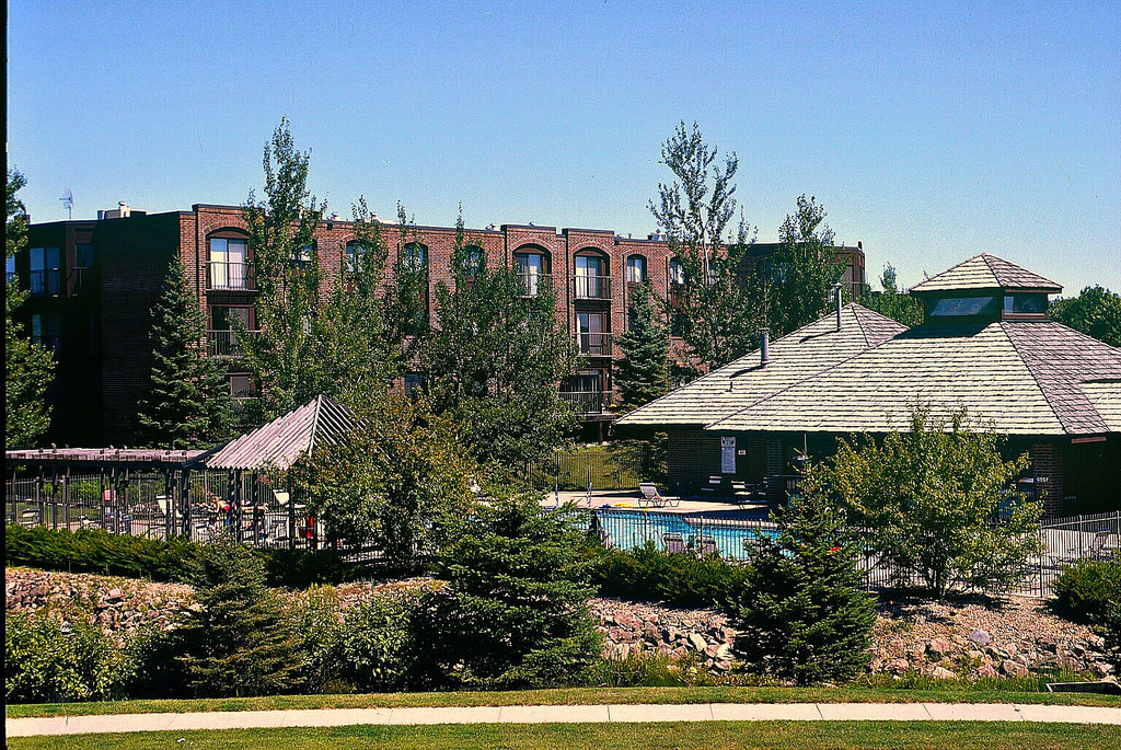 Oak Pointe Apartments Image 2