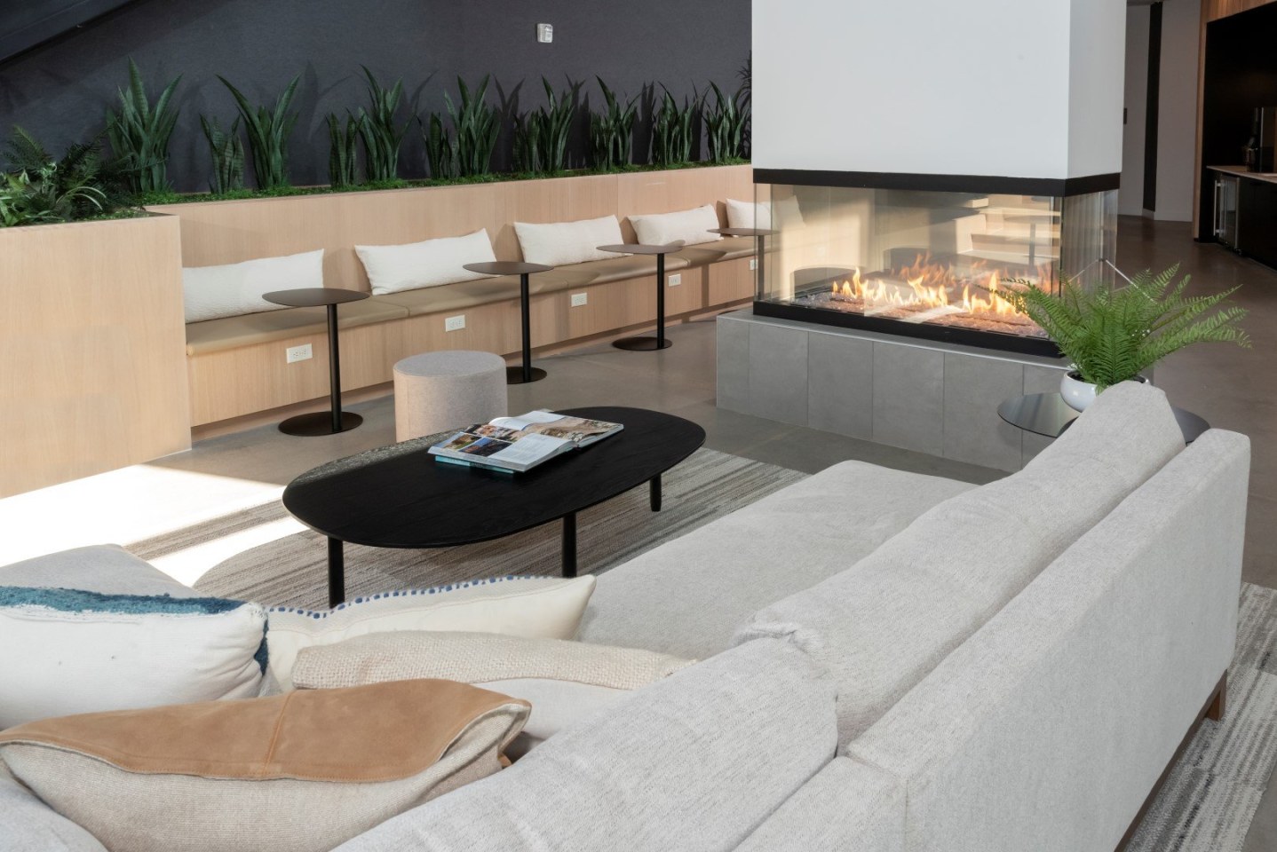 City Line Apartments Image 4