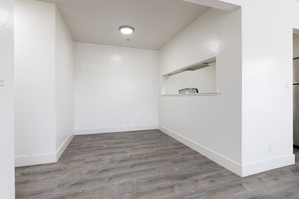 Garden Hill Apartments Image 38