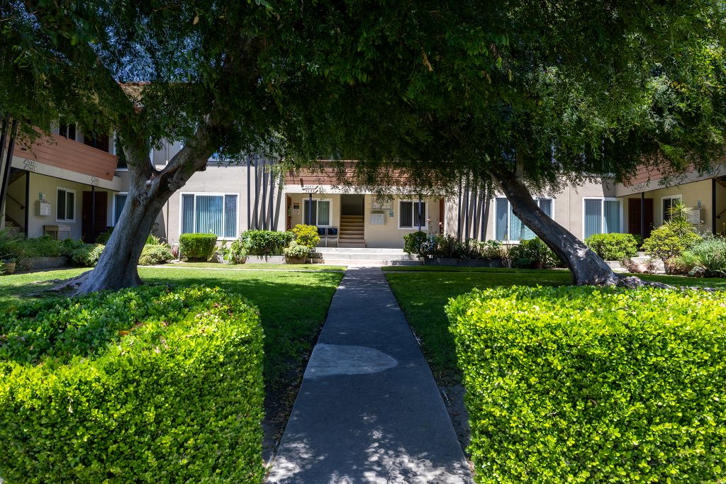 Corbett Avenue Apartments Image 10