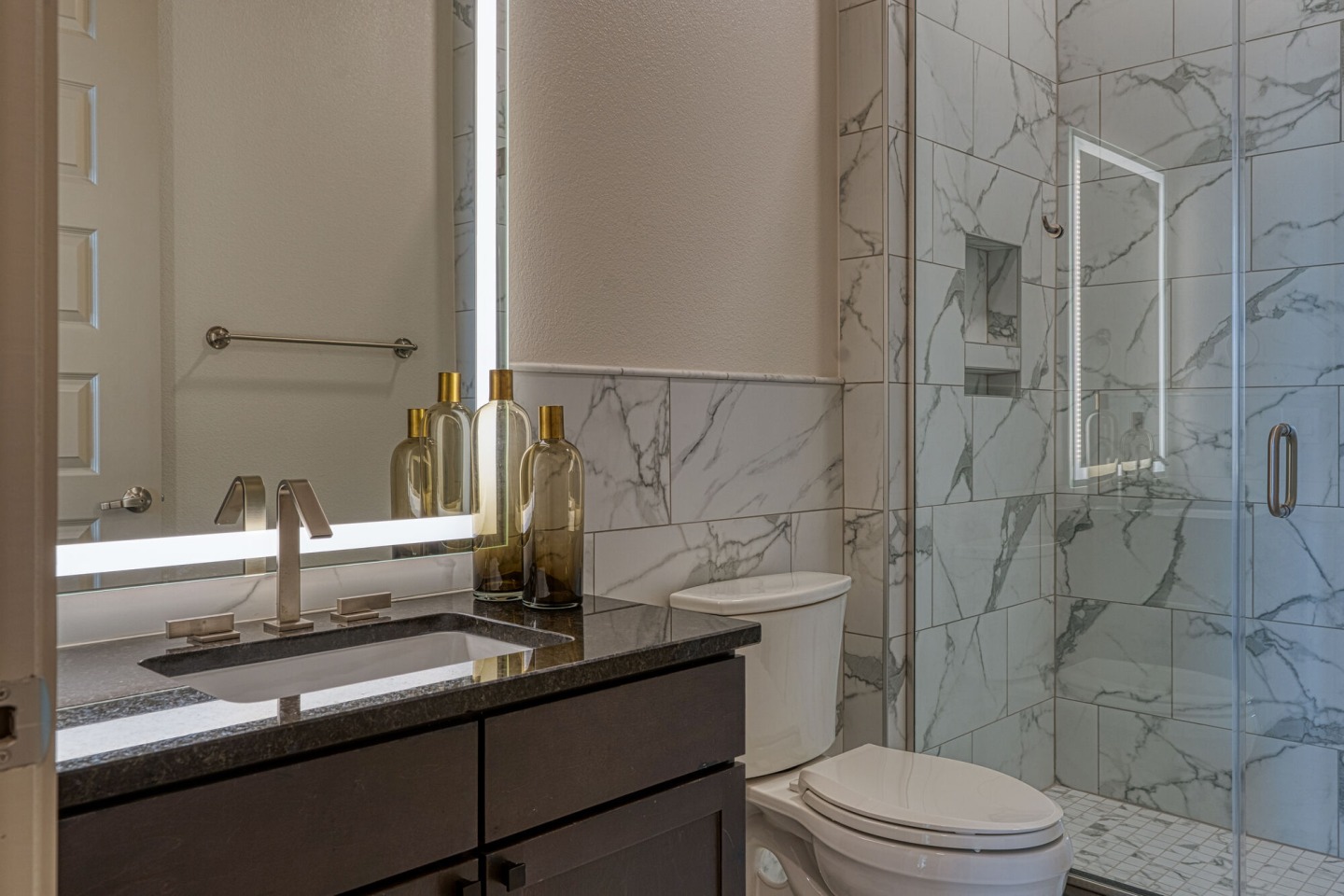 Residences at The Grove Image 35